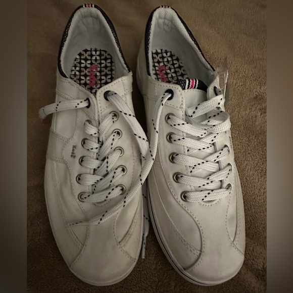 Keds White Canvas Sneakers Classic Low-Top Design - Picture 1 of 9